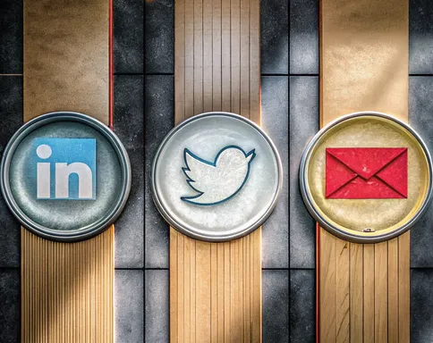 How to turn LinkedIn, Gmail and Twitter into sourcing machines